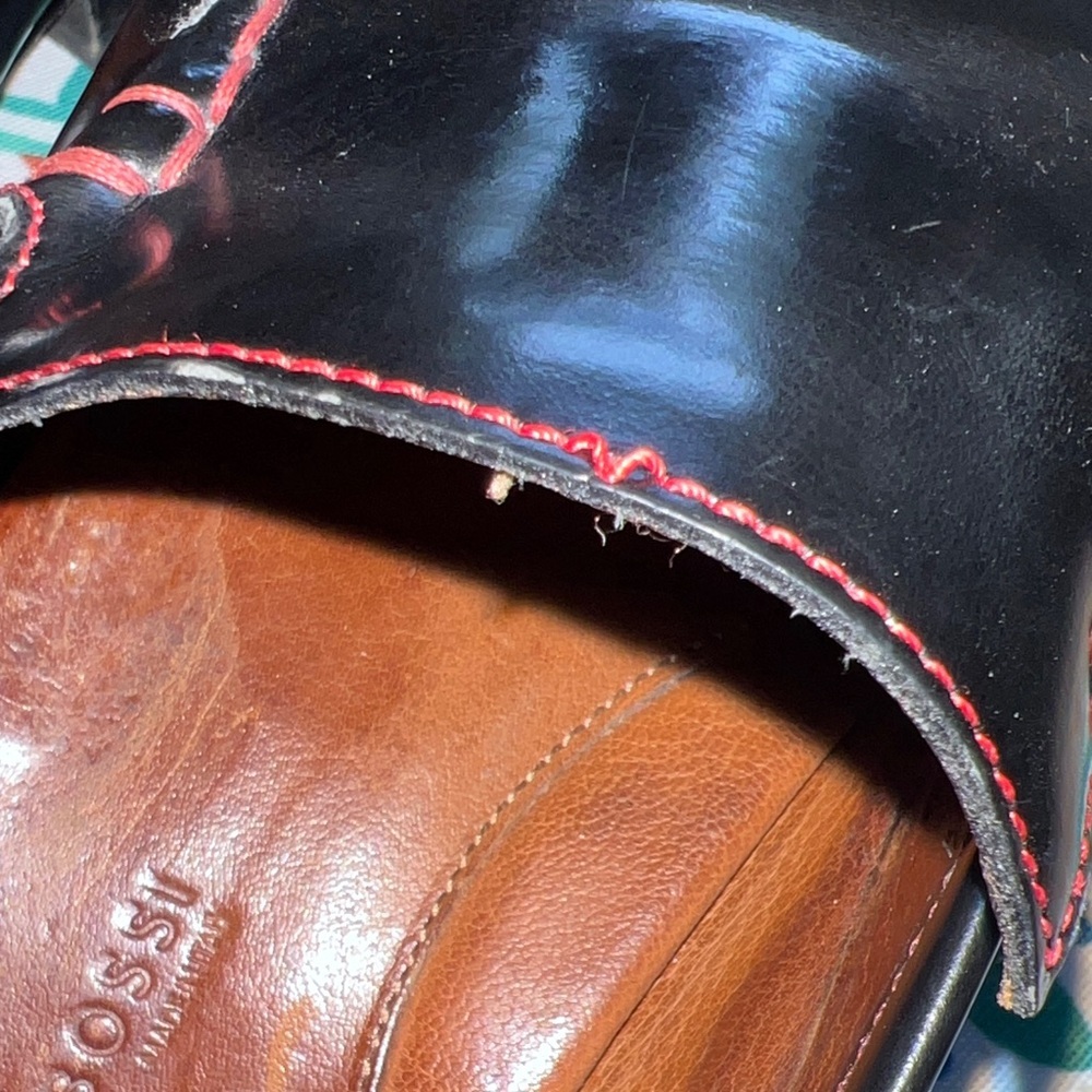 Elegant Black Leather Slip-On Loafers - Picture 8 of 9